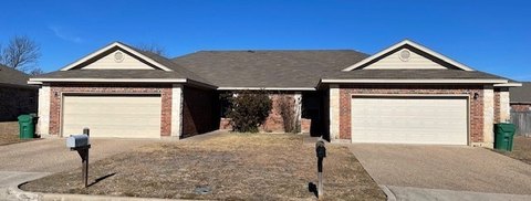 Well-Kept Duplex Investment
