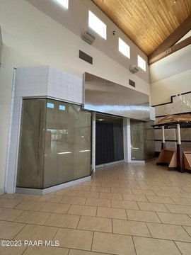 Retail Space in Pine Ridge