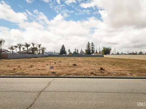 Land, Bakersfield, CA