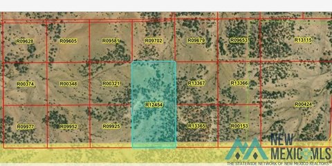Secluded Land Parcel Near Pinehill