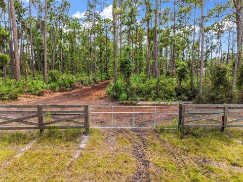 Land, NORTH PORT, FL
