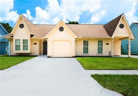 Townhouse-Style Duplex Investment
