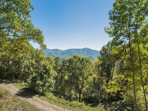 Land, Clyde, NC