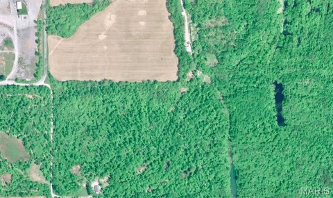 LAND - Millstadt, IL
