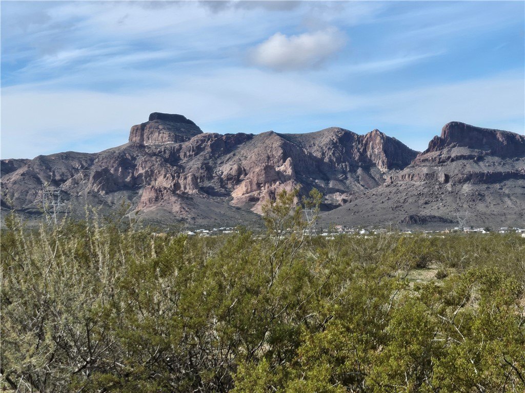 Land in Golden Valley, AZ