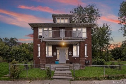 Remodeled Four-Unit Home Investment