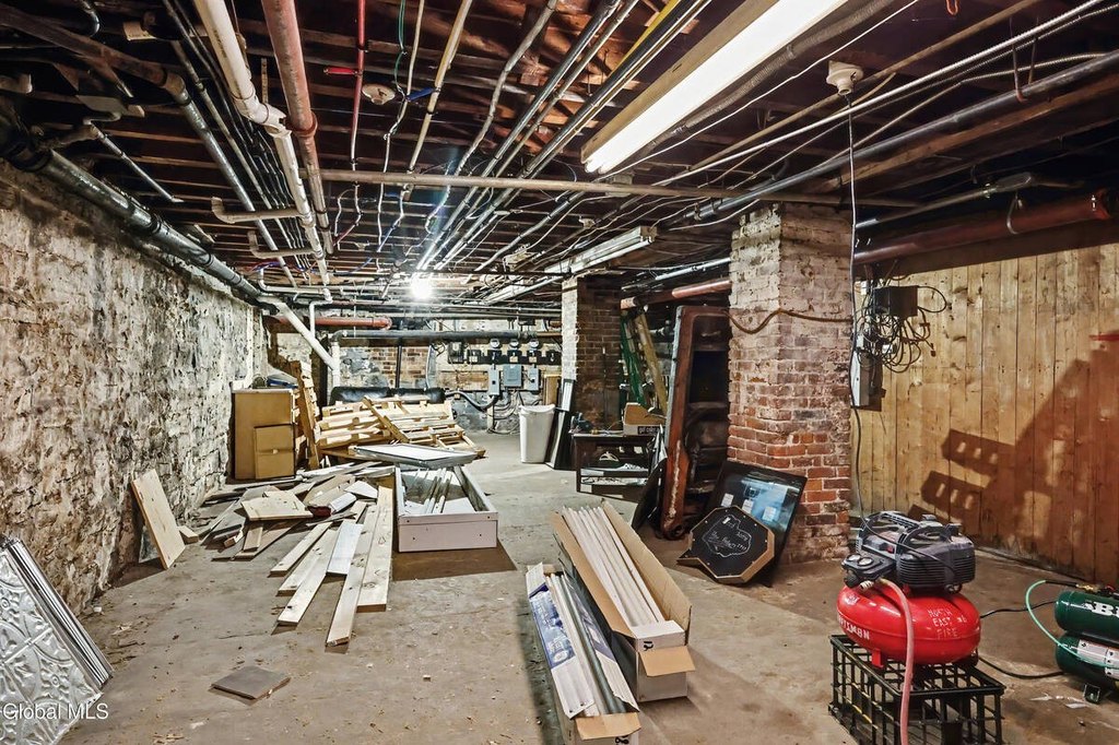 Picture 16