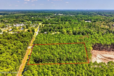 Land, Pass Christian, MS