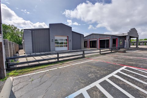 Fully Equipped Restaurant Event Venue
