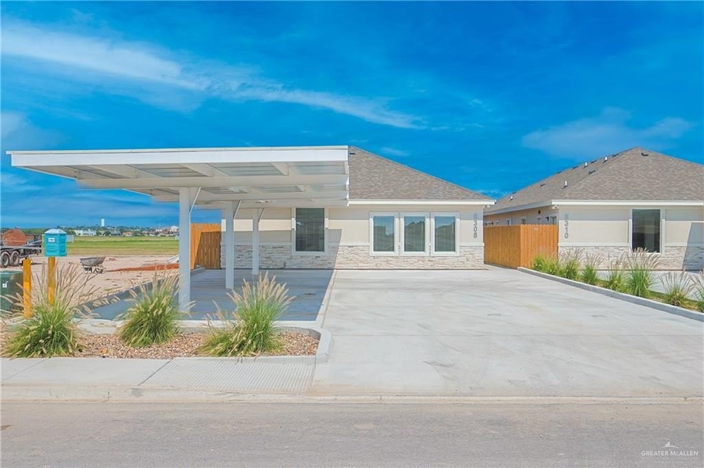 New Duplex in Rio Grande