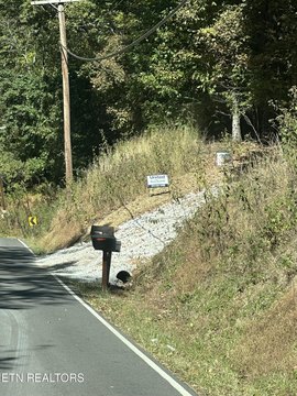 Unique Lakefront Property in Louisville