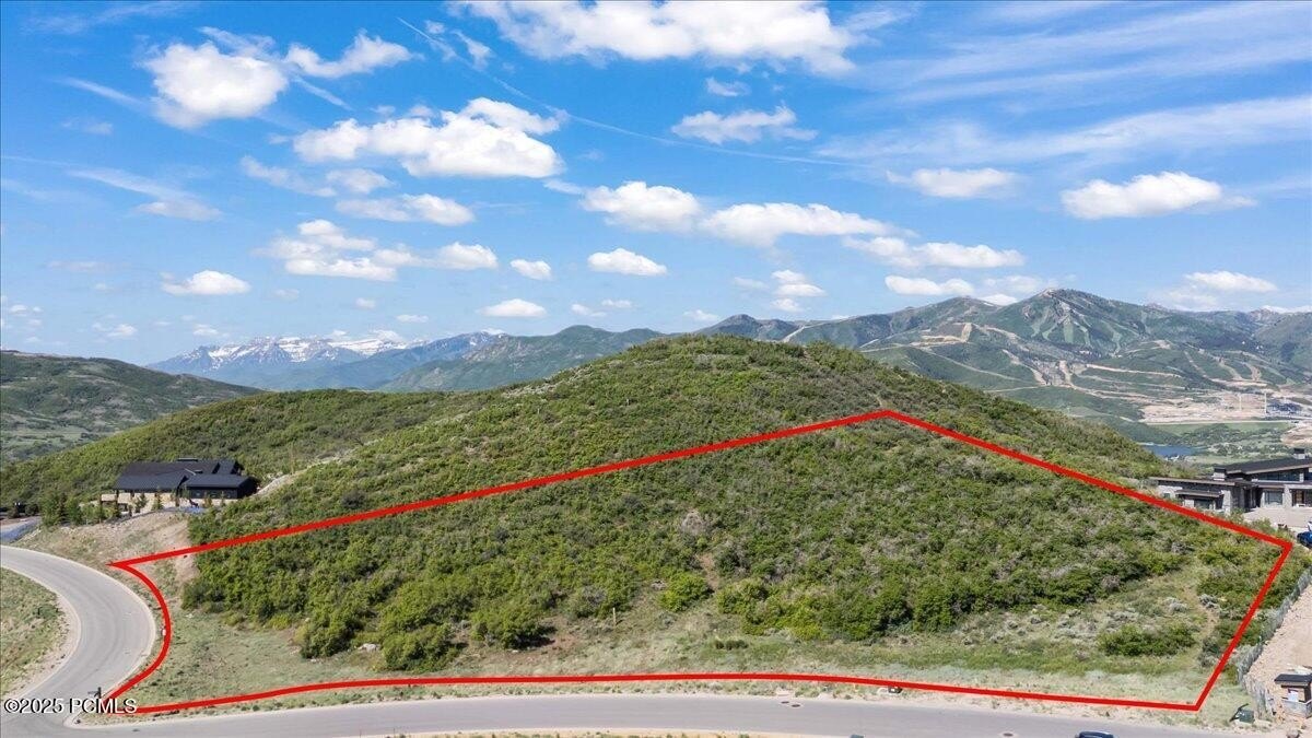 Kamas Land Near Golf Course