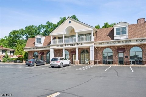 Second-Floor Office/Retail Suite with Balcony