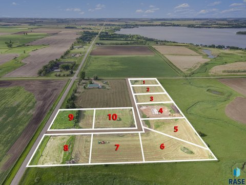 Land, Madison, SD