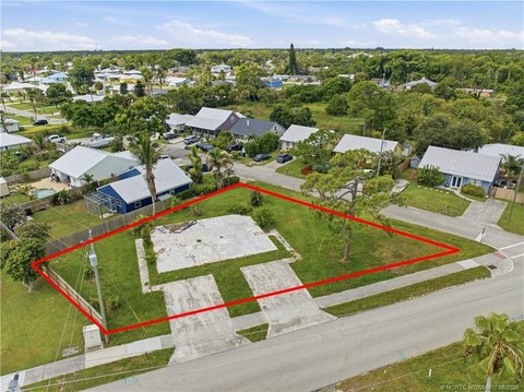 Land, Stuart, FL