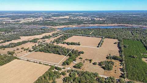 Chiefland Land with Old Florida Charm