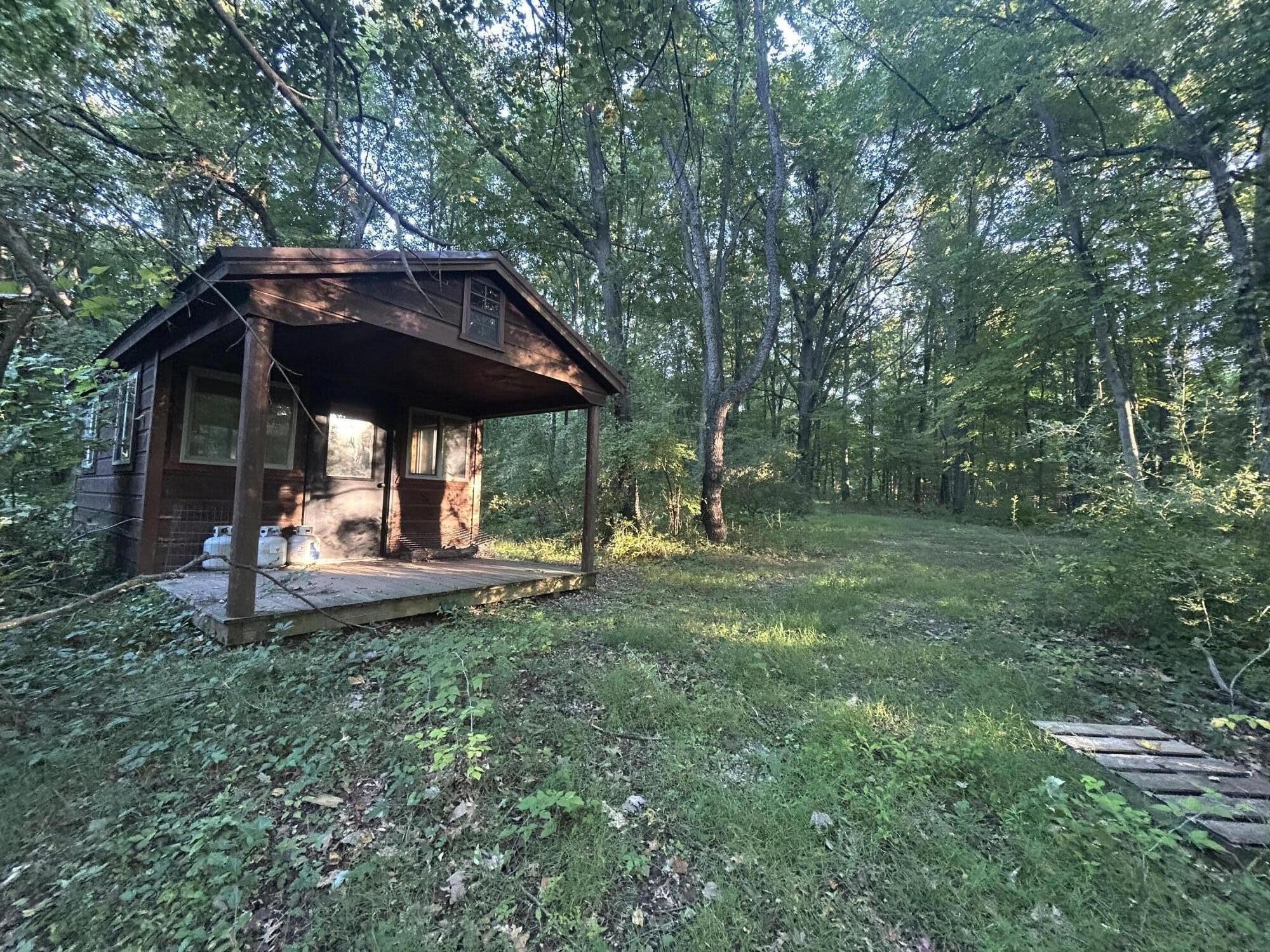 20 Acres of Rolling Woods