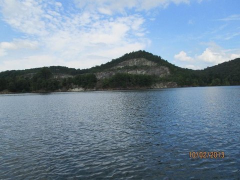Carters Lake Land with Views