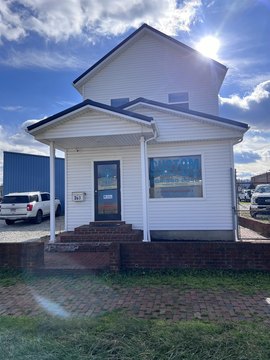 Versatile Commercial Property in Huntington