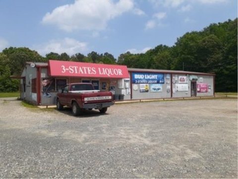 Commercial Property Near Tri-State Landmark