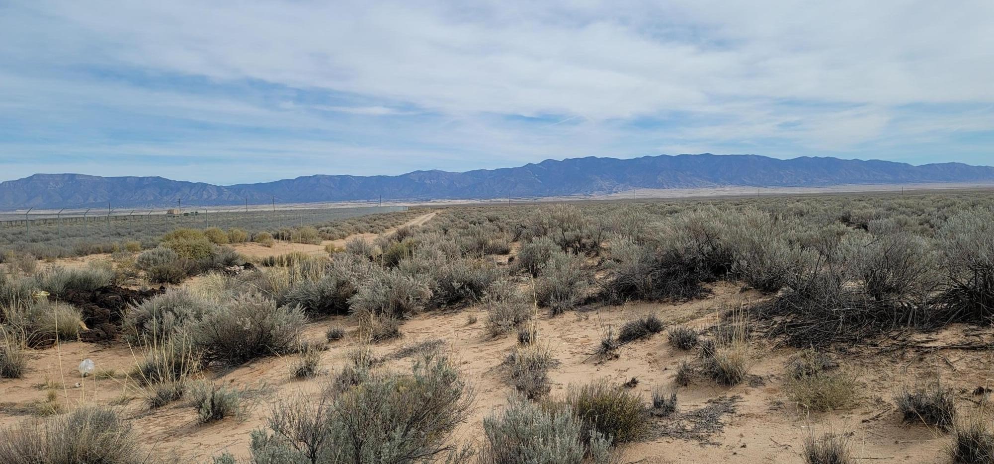 Land in Los Lunas, NM