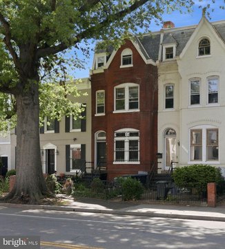 Victorian Rowhouse with Two Apartments