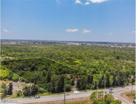 Picture of Commercial land at Taylor Rd 3211, Punta Gorda, FL