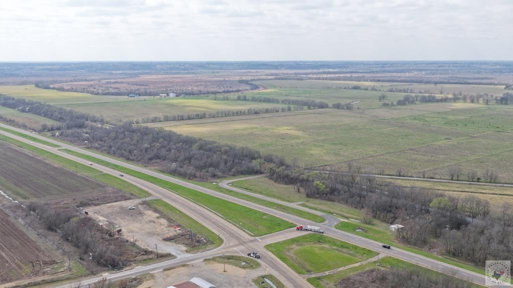 8 Acres on Highway Frontage