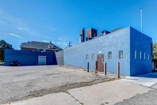 Detroit Commercial Building with Parking