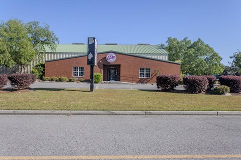 Versatile Commercial Facility with Warehouse