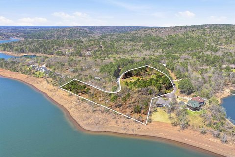 Lakefront Lot in Fairfield Bay