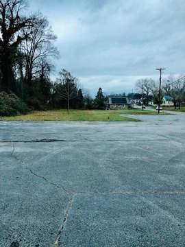 Commercial Lot in Downtown London