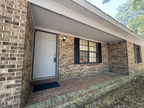 Crestview Acreage with Residential Home