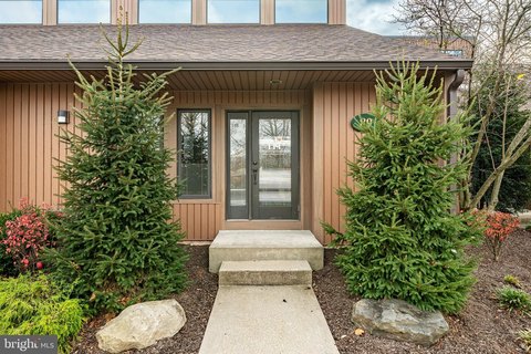 Furnished Office Condo with Views