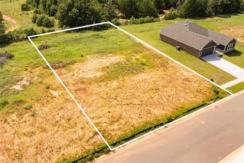 LAND - Harrah, OK