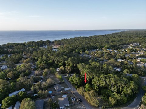 Wooded Lot in Gulf Breeze