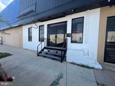 Washington Avenue Flex Space Available