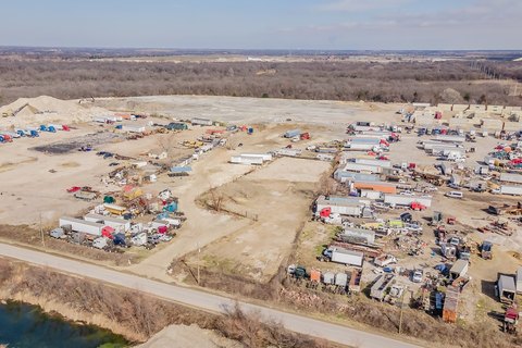 Fenced Industrial Land Yard Lease