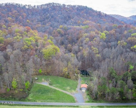 Surgoinsville Land with Garage