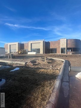 Prime Retail Space Available