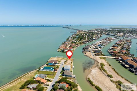 Bayfront Corner Lot in Port Isabel