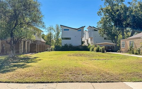 Land, Dallas, TX