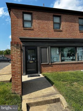 FALLS CHURCH Commercial Space