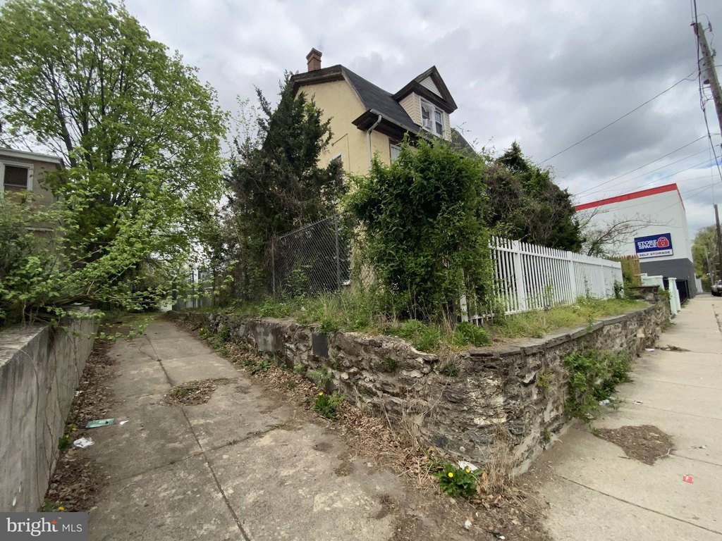 Picture 3
