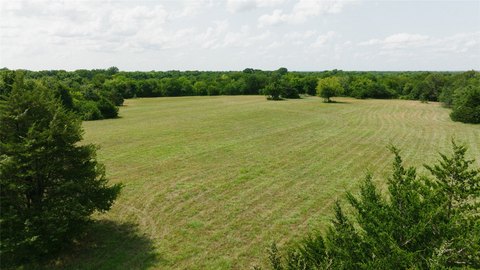 Land Near Bonham State Park