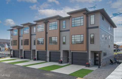 Luxury Multifamily Investment Opportunity