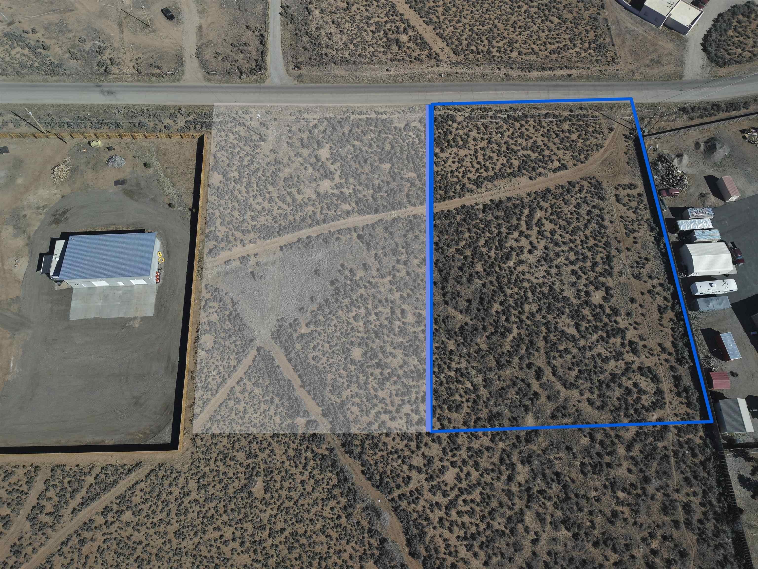 Land in Ranchos de Taos