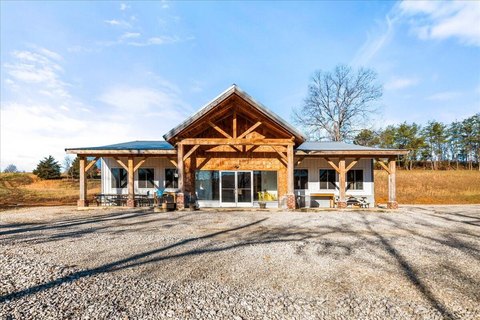 East Bernstadt Land with Building