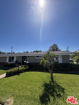 Duplex with Rear Yard