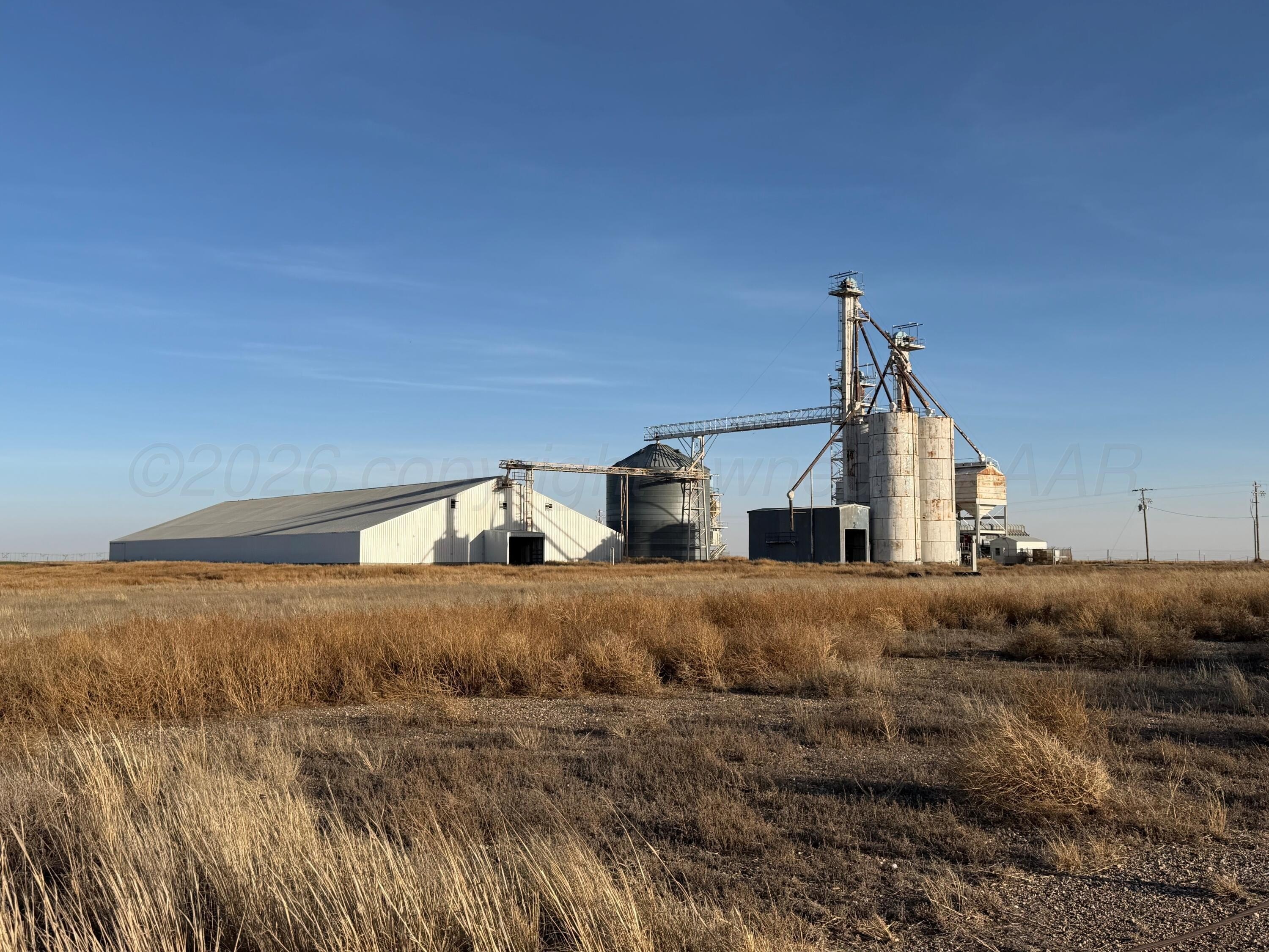 Dimmitt, TX Commercial Barn